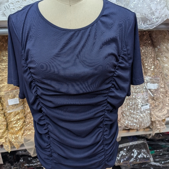Shein Ruched Top - Picture 2 of 5